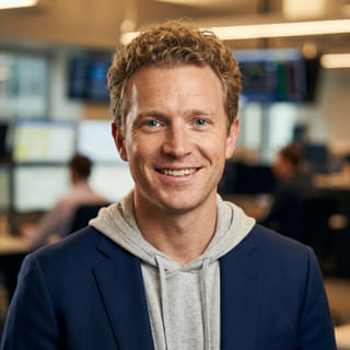 Ryan Brooks, angivet som ledende tradinganalytiker hos Løve Rendiholm, på et profilbillede